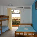 Paradeisos