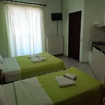 Paradeisos