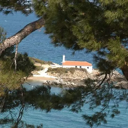 Hotel Paradeisos Ellinika (Evia)