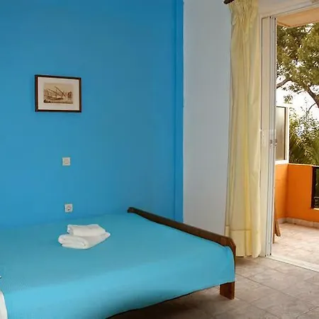 Paradeisos * Ellinika (Evia)
