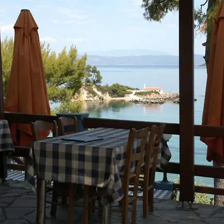 Hotel Paradeisos Ellinika (Evia)