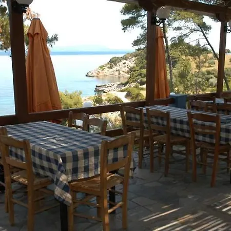 Paradeisos * Ellinika (Evia)