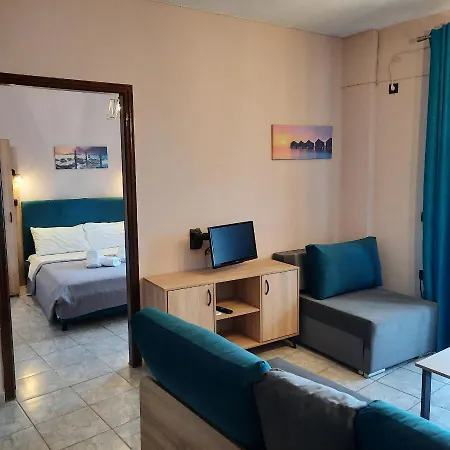 Hotel Paradeisos *