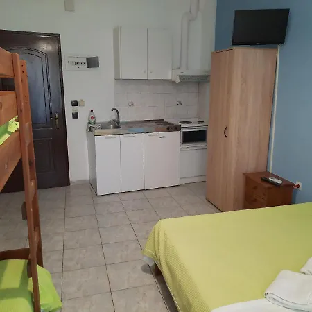 Ξενοδοχείο Paradeisos *